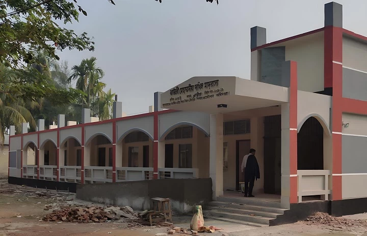 নিয়ম ভেঙে মাদ্রাসার সভাপতি নির্বাচনে তালবাহানা