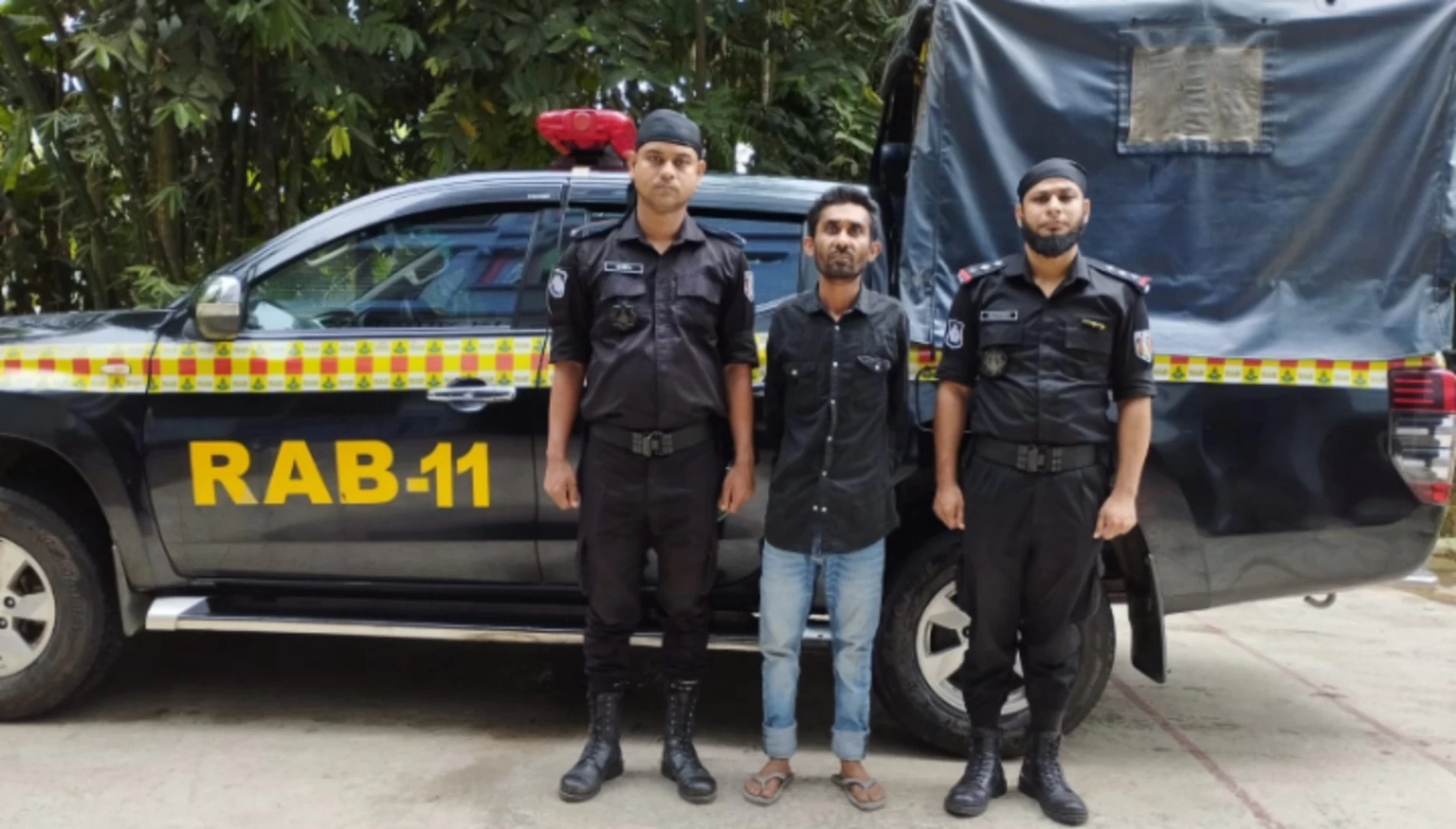 চকলেটের প্রলোভনে শিশু ধর্ষণচেষ্টা, যুবক গ্রেপ্তার
