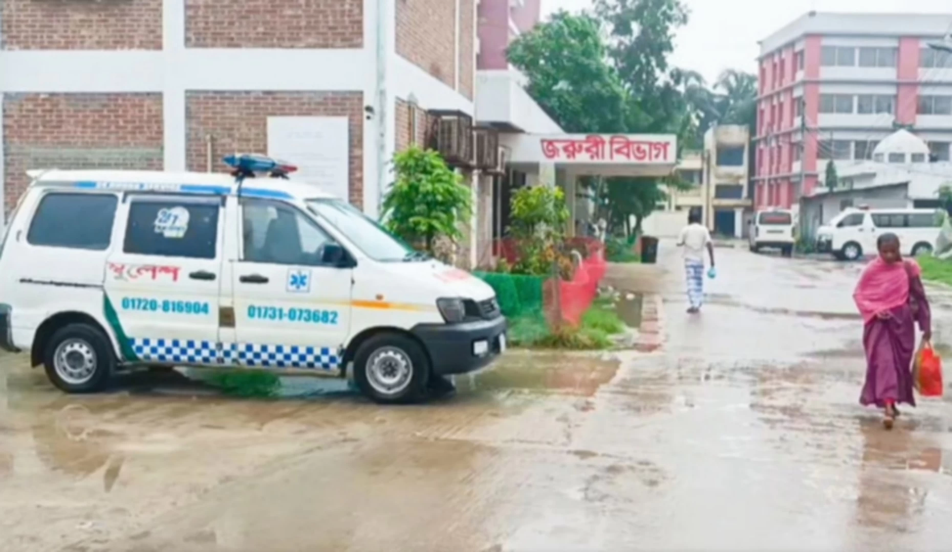 নরসিংদীতে বাস-মাইক্রোবাস সংঘর্ষে ২ জনের মৃত্যু, আহত ৩