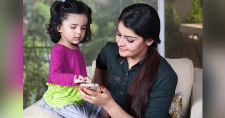 শিশুর স্মার্টফোন আসক্তি বিপজ্জনক
