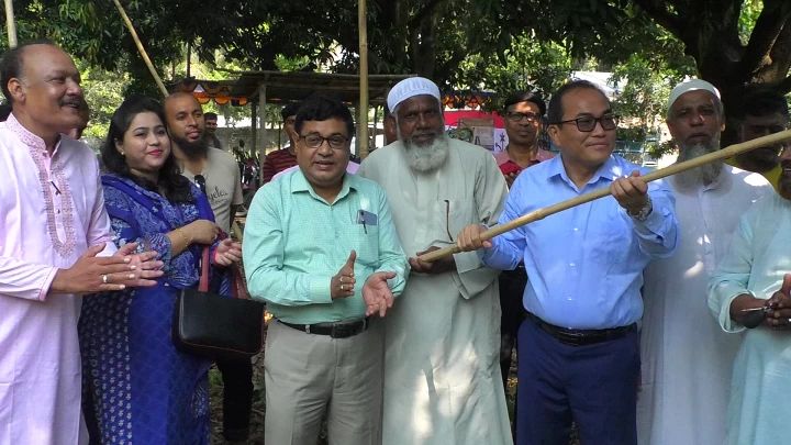 আজ থেকে বাজারে মিলবে চুয়াডাঙ্গার আম