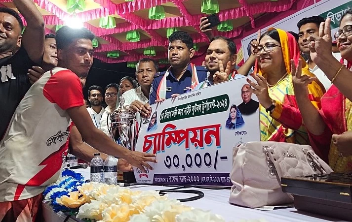 কলাপাড়ায় মন্ত্রীকাপ ফুটবল টুর্নামেন্টের ফাইনাল