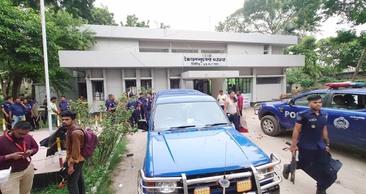 থানায় হামলা ঘটনায় পুলিশসহ আহত ৩০