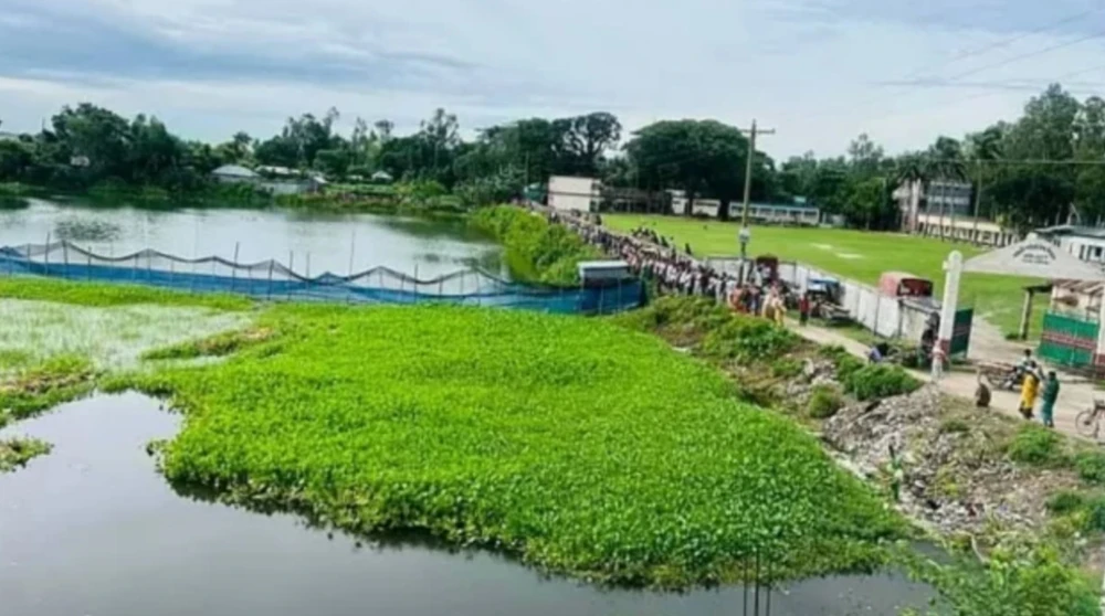 থানায় ঢুকে পুলিশকে ছুরিকাঘাত করা যুবকের মরদেহ মিললো পুকুরে