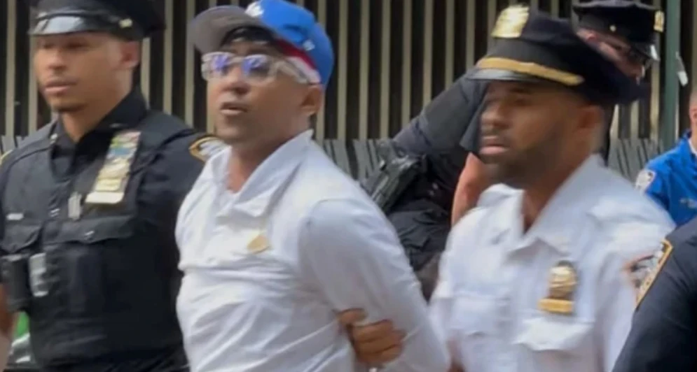 জাতিসংঘের সদর দপ্তরের সামনে ছাত্রলীগ নেতাকে মারধর, বিএনপির কর্মী গ্রেপ্তার